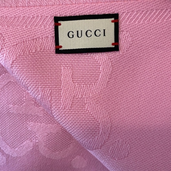 Gucci Pink Wool Scarf - Picture 5 of 7